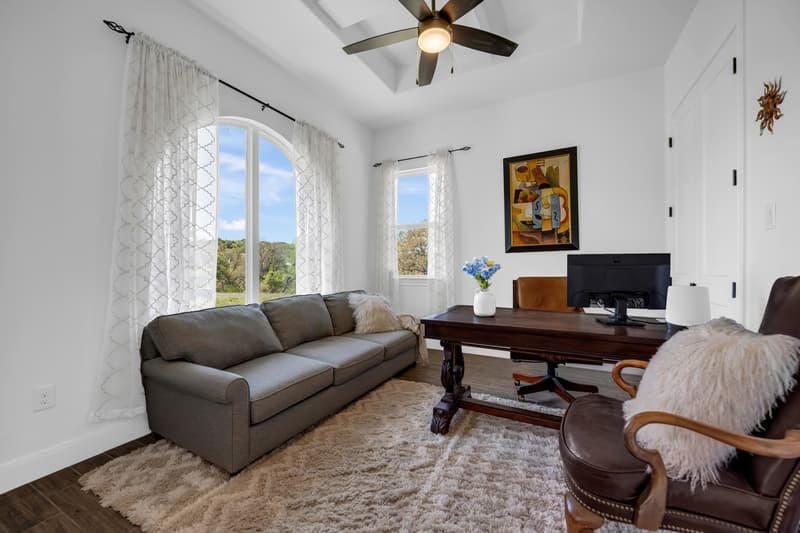 Horseshoe Bay House: 200 Mt Dew