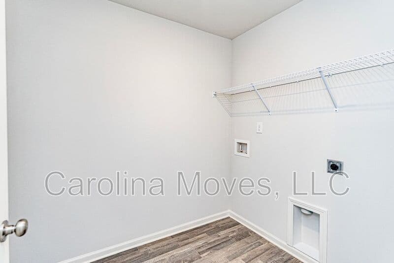 Inman House: 638 Farmstead Trail