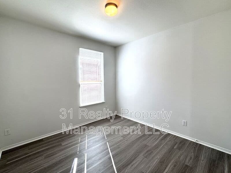 Fort Worth House: 2340 Senepol Way