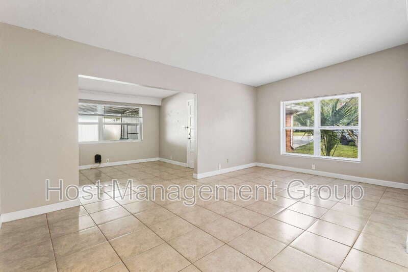 Maitland Condo: 255 Ashwood Drive