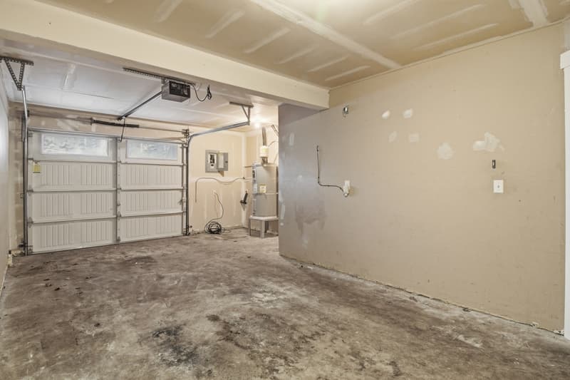Lakewood Condo: Gravelly Lake Townhomes 8911 Gravelly Lake Dr SW - 116