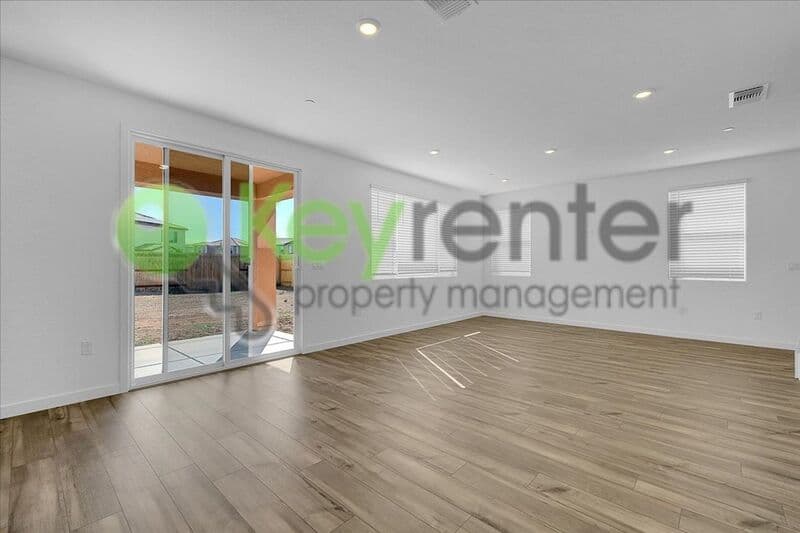 Plumas Lake House: 2061 Hesperian Drive