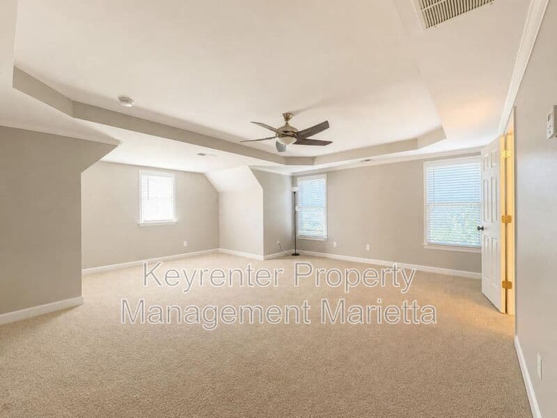 Marietta House: 302 Rosemont Park Ln