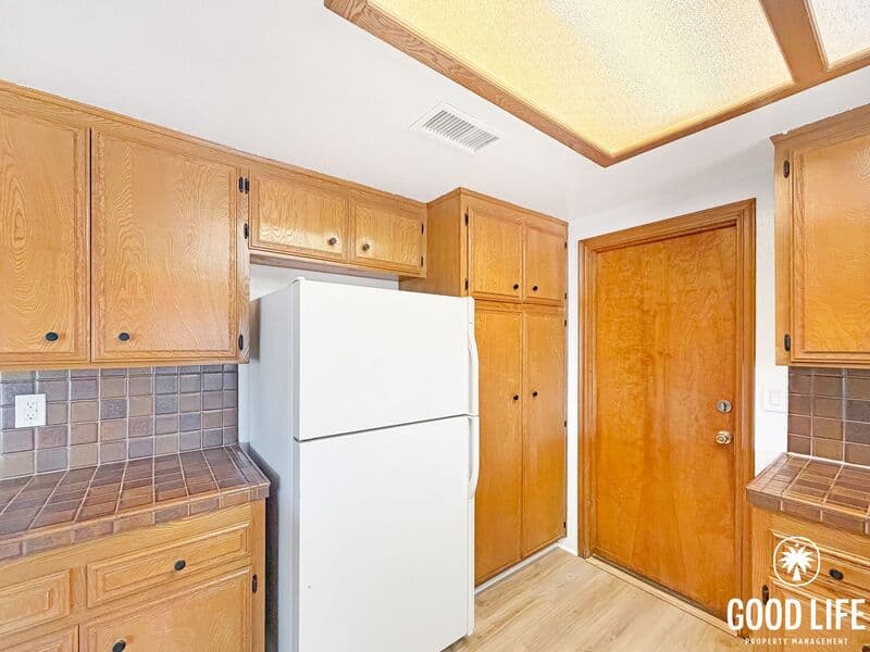 Valley Center House: 19286 Paradise Mountain Rd