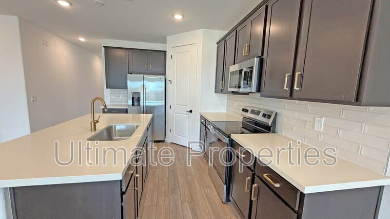 Surprise House: 18251 W La Senda Dr
