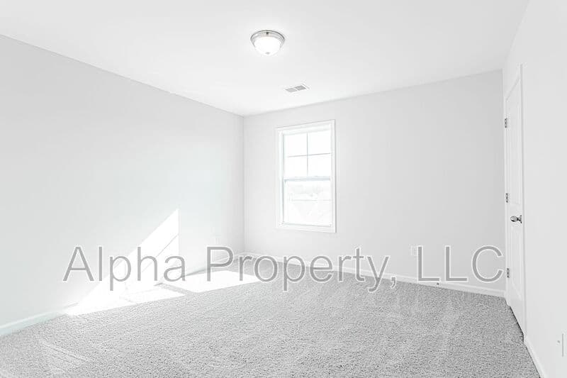 Greer House: 328 Trail Branch Ct