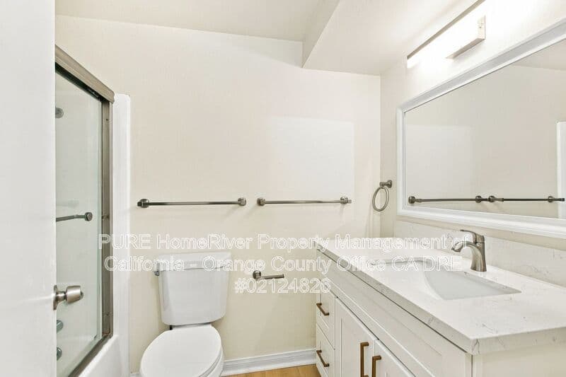 Irvine House: 4922 Rochelle Ave