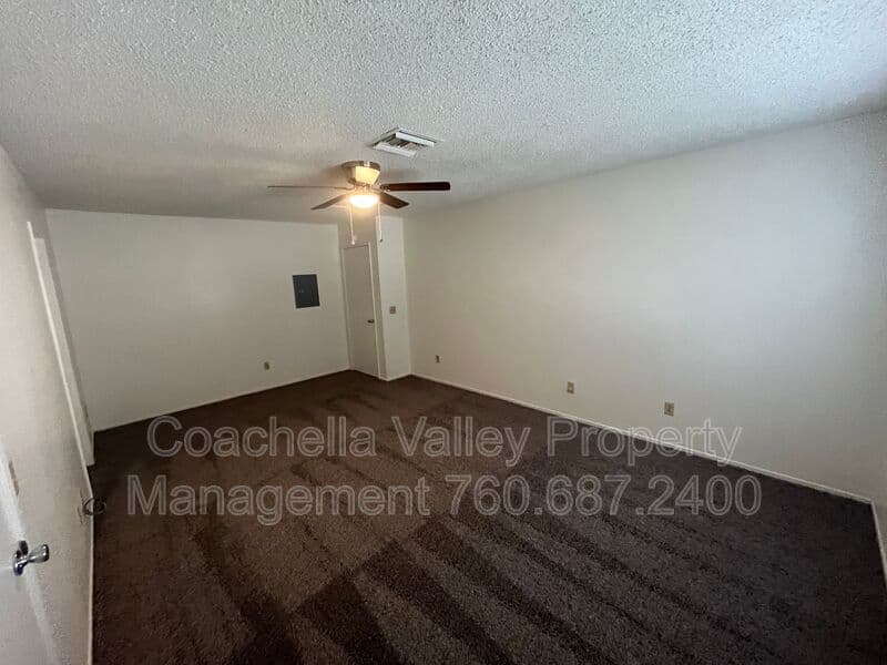 Cathedral City House: 28640 Landau Blvd