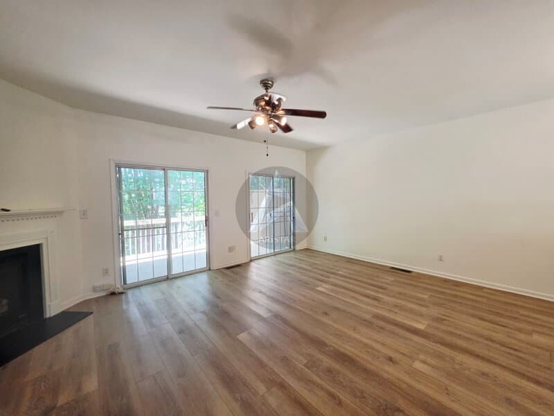 Kennesaw House: 1440 Dolcetto Trce