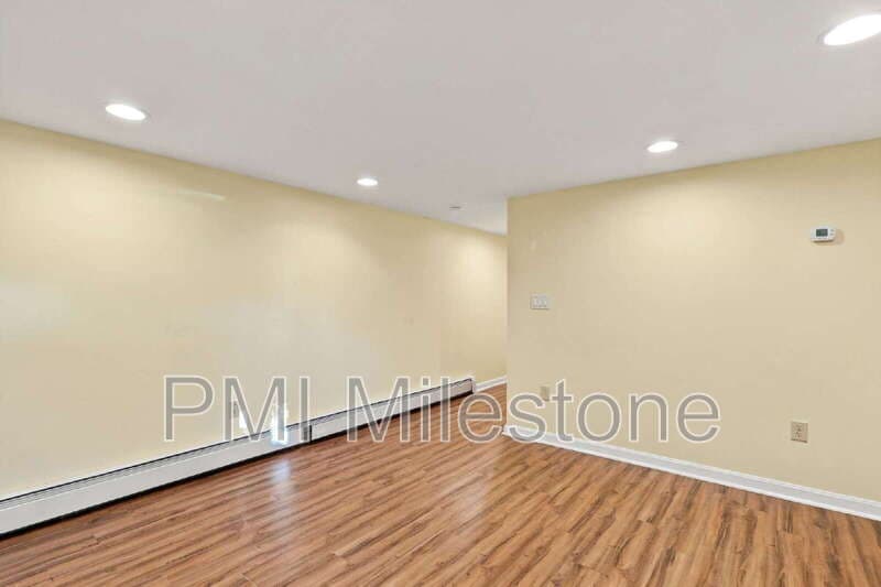 Greencastle House: 105 W Walter Ave