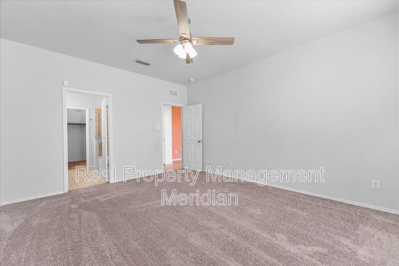 Fort Worth House: 2412 Simmental Rd