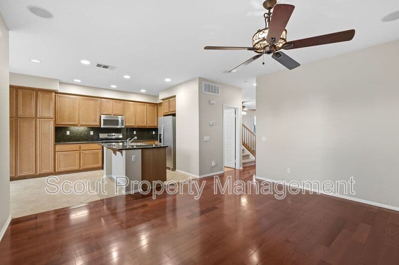 Temecula House: 40099 Annapolis Drive