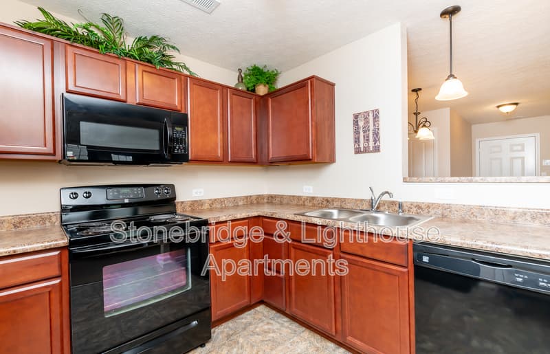 Jeffersonville Condo: 201 Stonebench Circle