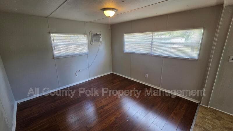 Lakeland Condo: 2735 W 10th St.
