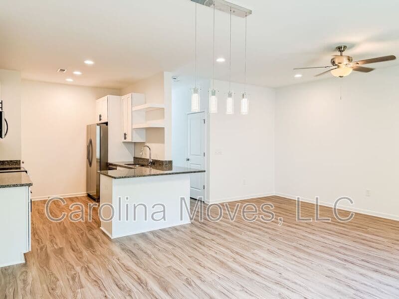 Greenville Condo: 707 W Parker Rd