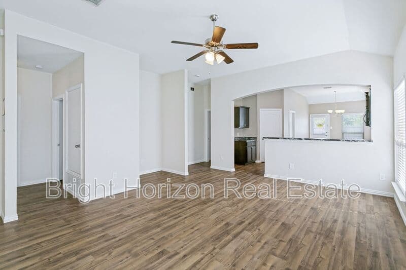 Fort Worth House: 1440 Gallina Trail