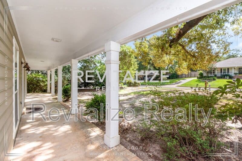 Mobile House: 2949 Cloverland Ct