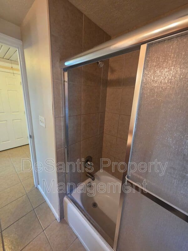 Pittsburgh Condo: 7408 Yale Avenue