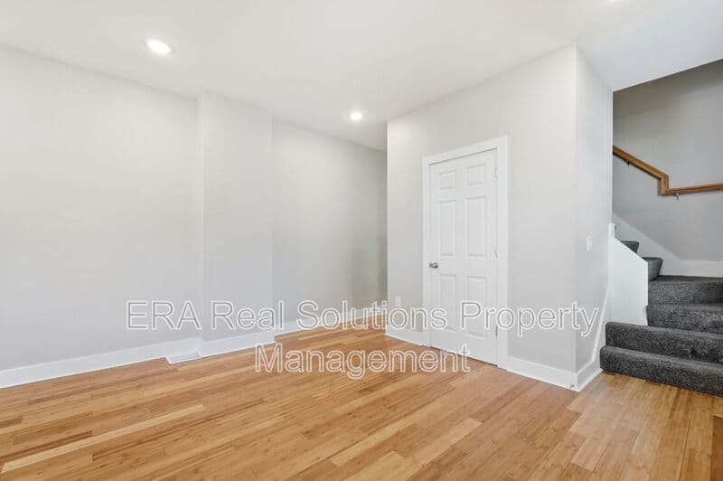 Columbus Condo: 871 Bellows Ave