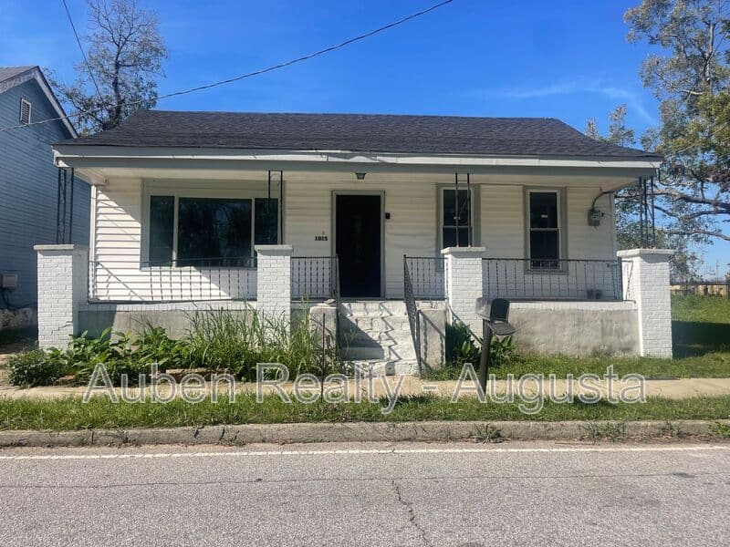 Augusta House: 1015 8th Street