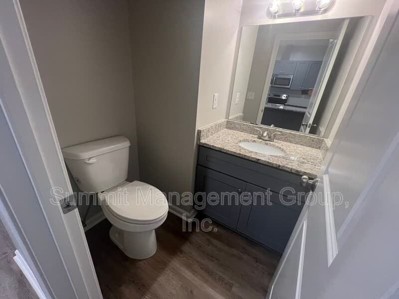 Madison Condo: Bostwick Hwy - 1563