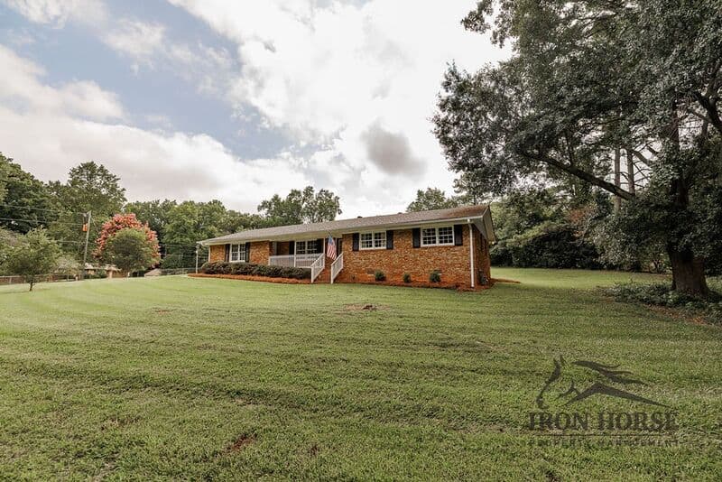 Watkinsville House: 1190 Arrowhead Road