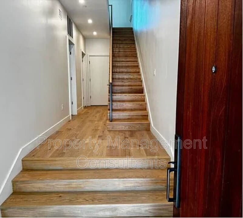 Huntsville Townhome: 230 Washington Street Northeast