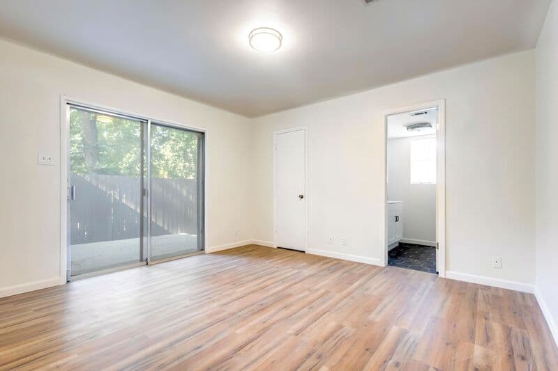Sherman House: 524 N Woods