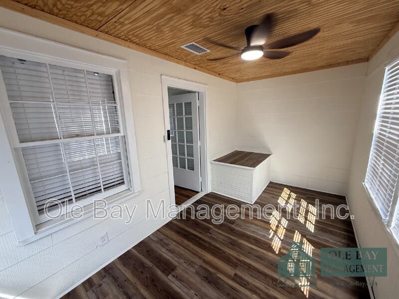 Mobile Condo: 1810 New Hamilton St