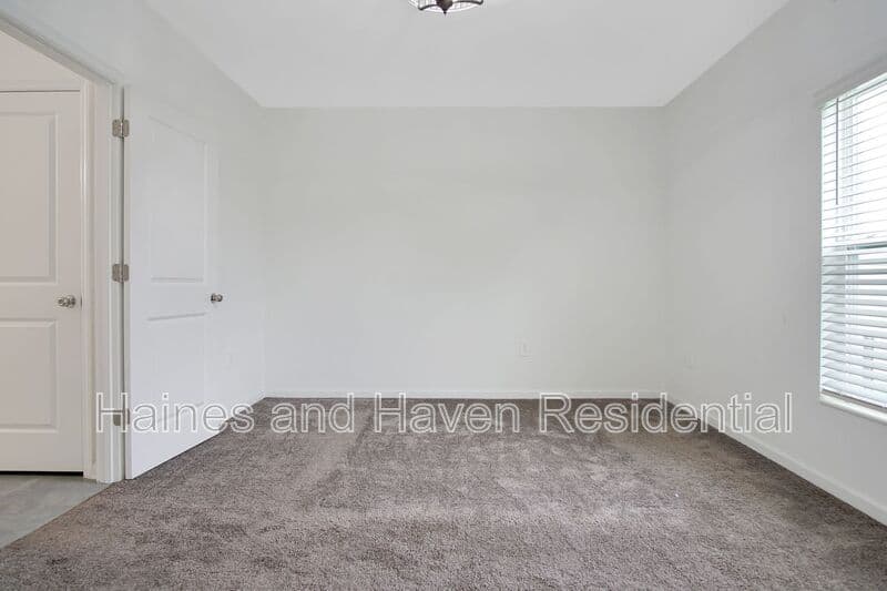 Winter Haven House: 1688 Teagan Ln