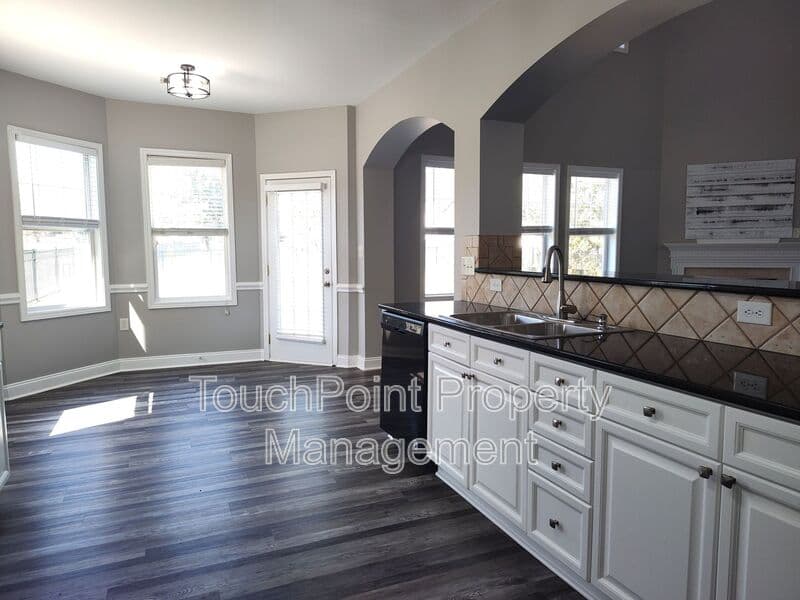 Indian Trail House: 9008 Magna Lane