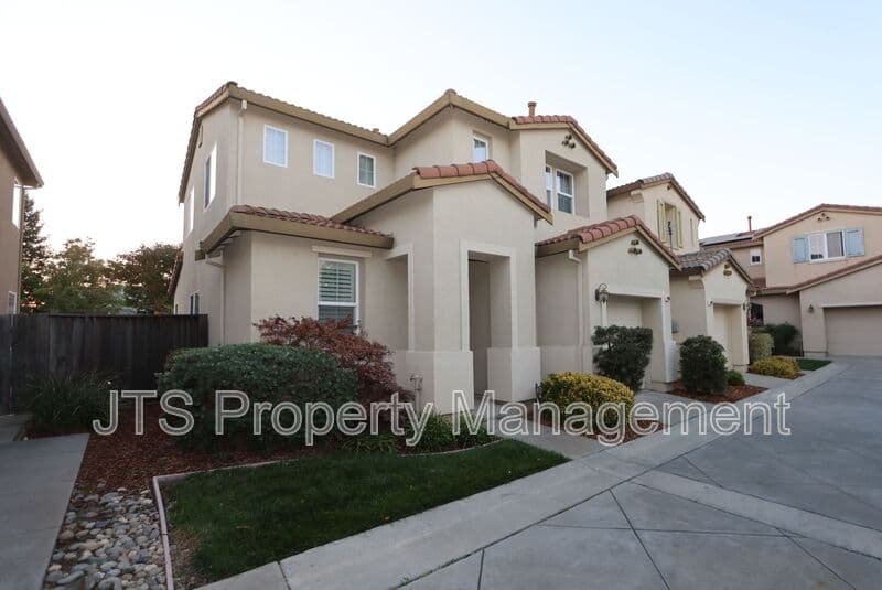 West Sacramento House: 4046 Martis Street