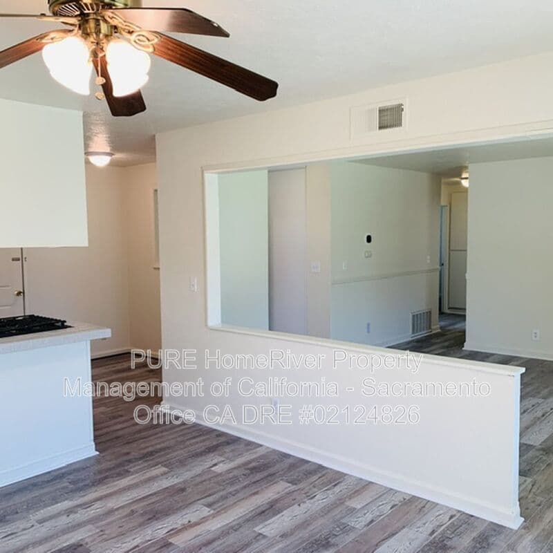 Sacramento House: 5320 Andrea Boulevard