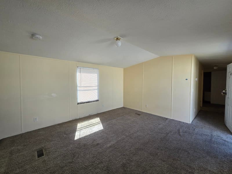 Fayetteville House: 2412 Cattail Cir