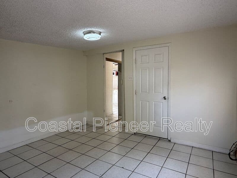 Tampa Condo: 2106 N Himes Ave