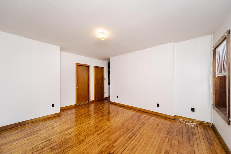 Troy Condo: 3 115th Street - 7