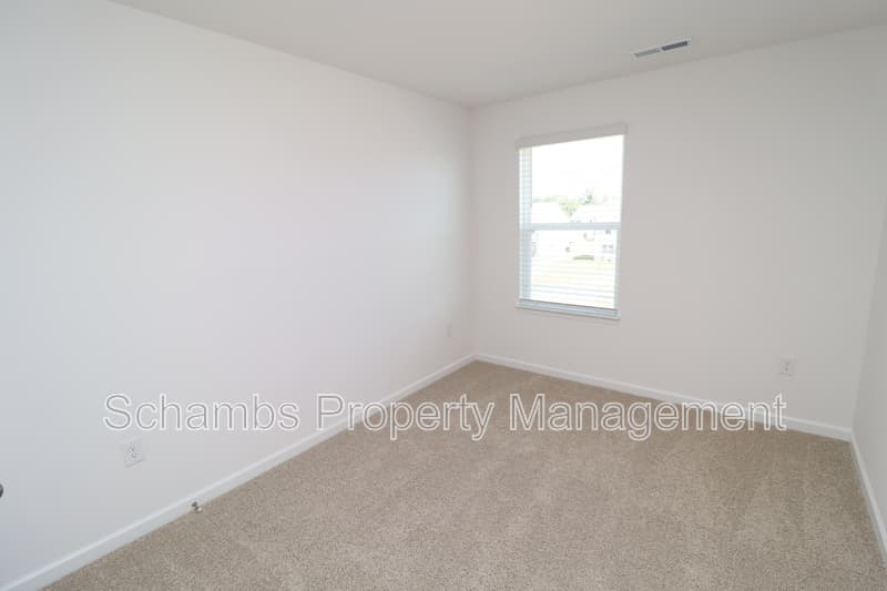 Wake Forest House: 360 Freestall Dr