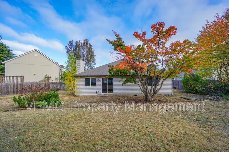 Vancouver House: 15807 NE 40th St