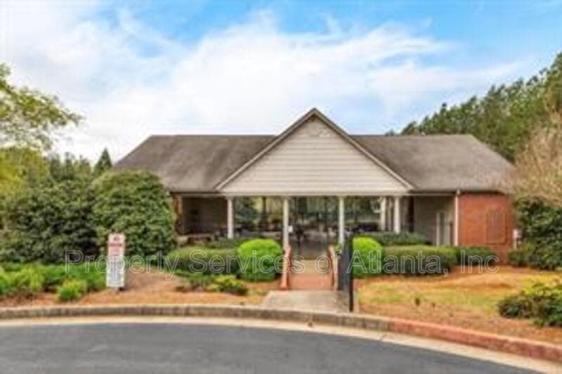 Acworth House: 4393 Sugar Maple Dr NW