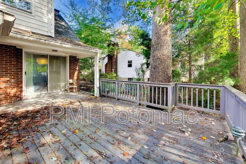 Silver Spring House: 11714 College View Drive