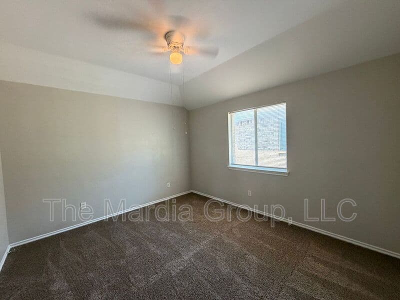 Ft. Worth House: 8512 Prairie Wind Trl