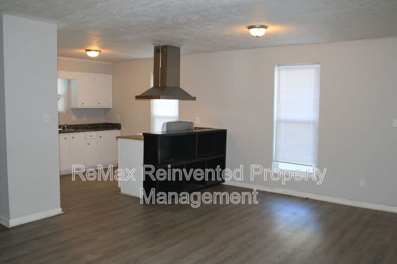 Augusta House: 3109 Jennifer Ct