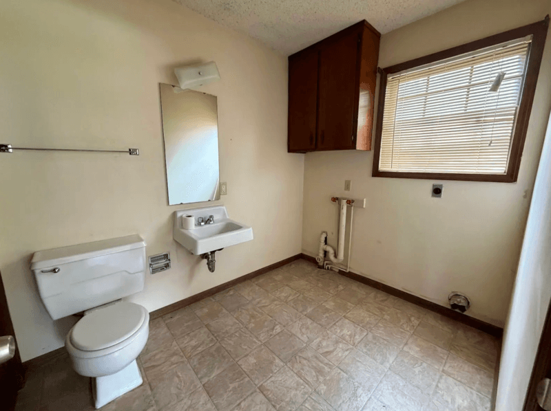 Lawrence Condo: 3423 Harvard Road - A