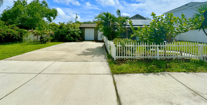 St. Petersburg House: 4367 19th Street North