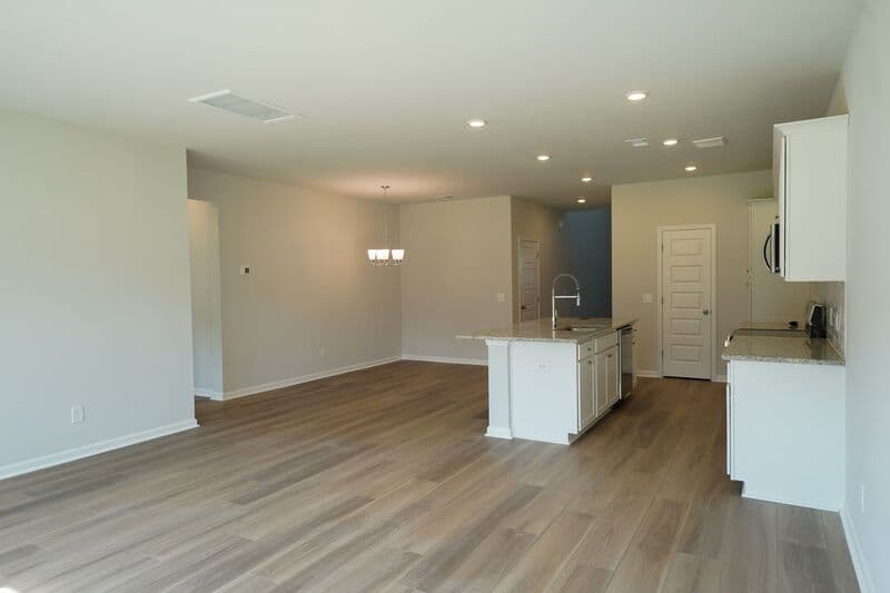 Bloomingdale House: 118 Seagrass Way