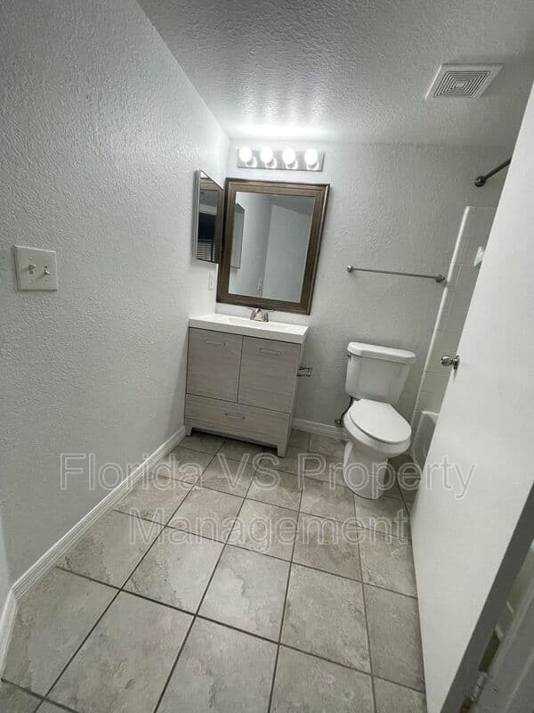 Kissimmee Condo: 2206 Antigua PL