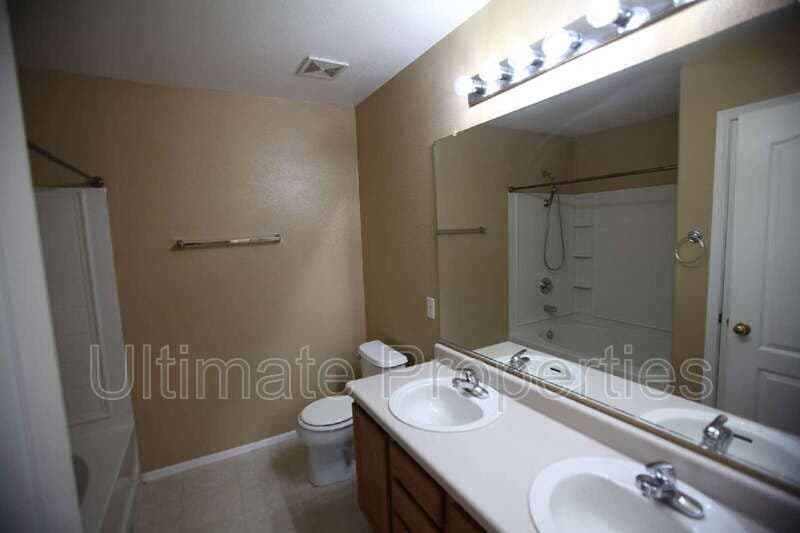 Glendale House: 6376 W Ruth Ave