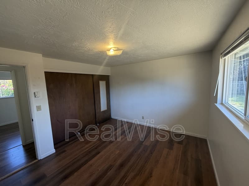 Grants Pass House: 1125 SW Bridge St