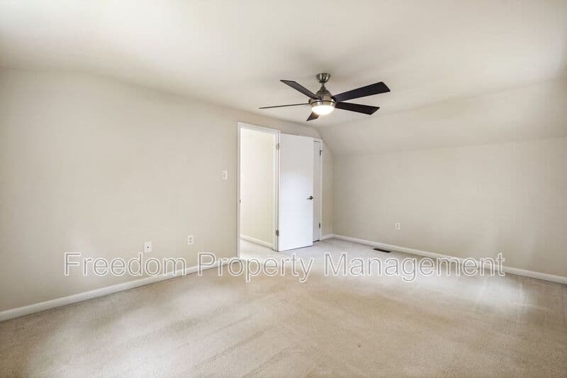 Woodbridge House: 5256 Sudberry Ln