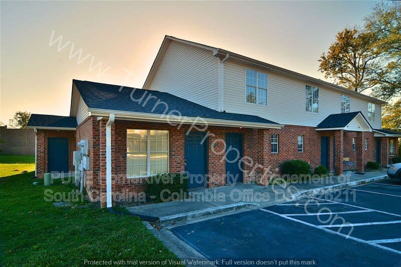 Columbia House: 3800 Plowden Rd